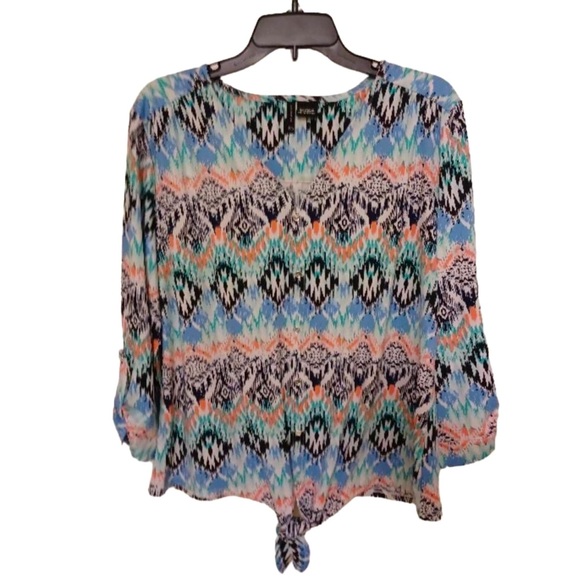 new directions Tops - 🪩4/$20!! New Directions 3/4 Button Sleeve Multicolored Top Size Large 🪩4/$20!!